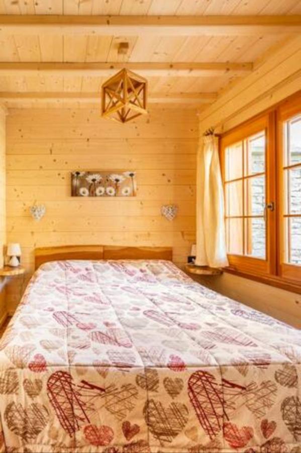 B&B Chalet Il Picchio Варцо Экстерьер фото