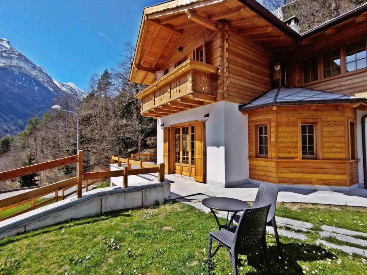 B&B Chalet Il Picchio Варцо Экстерьер фото